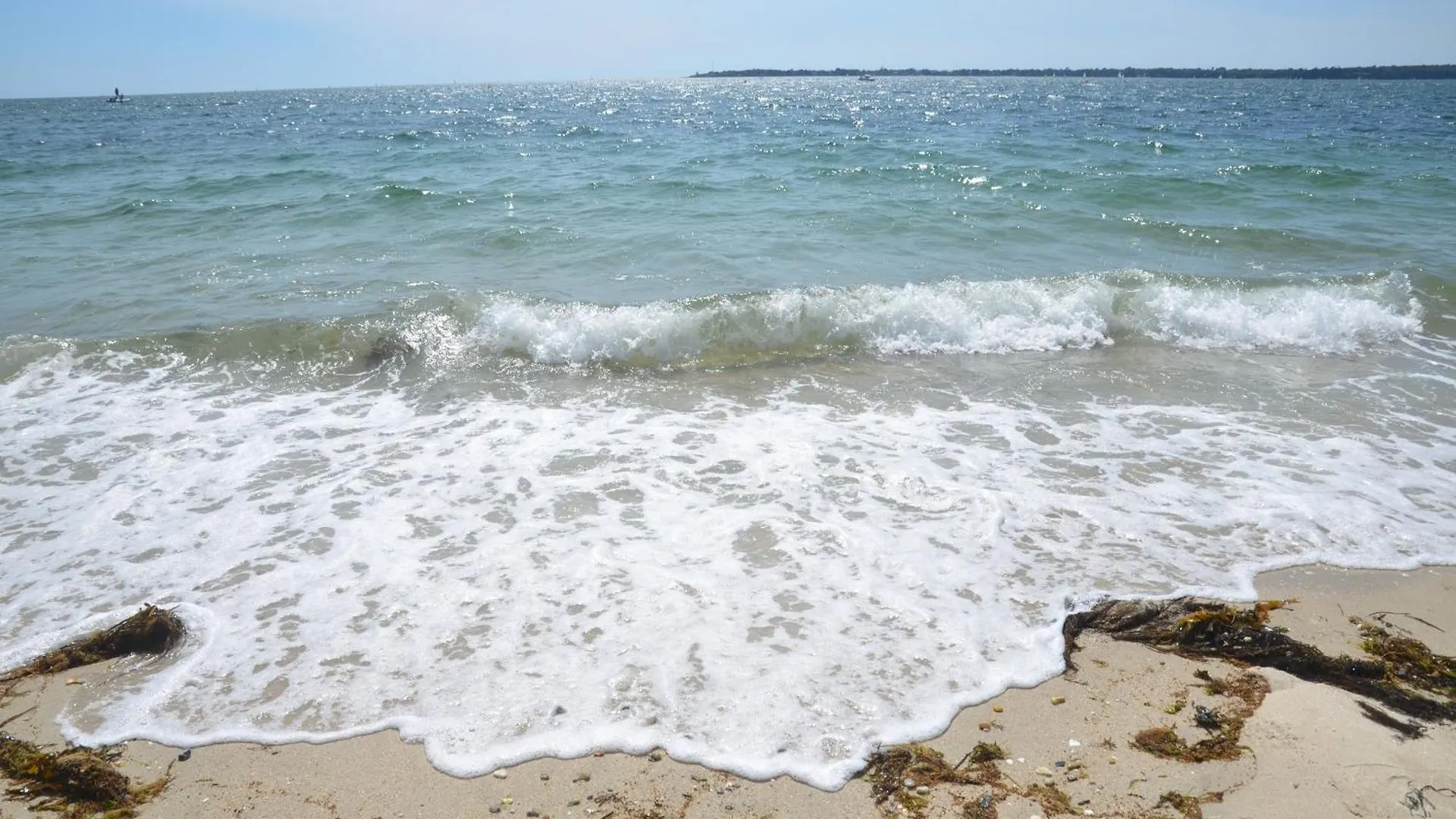 Apartment Appartement Corniche: Tranquil Seaside Stay with Multilingual Service Concarneau France